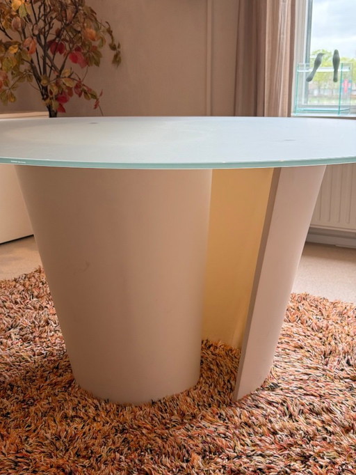 Table S par MDF Italia
