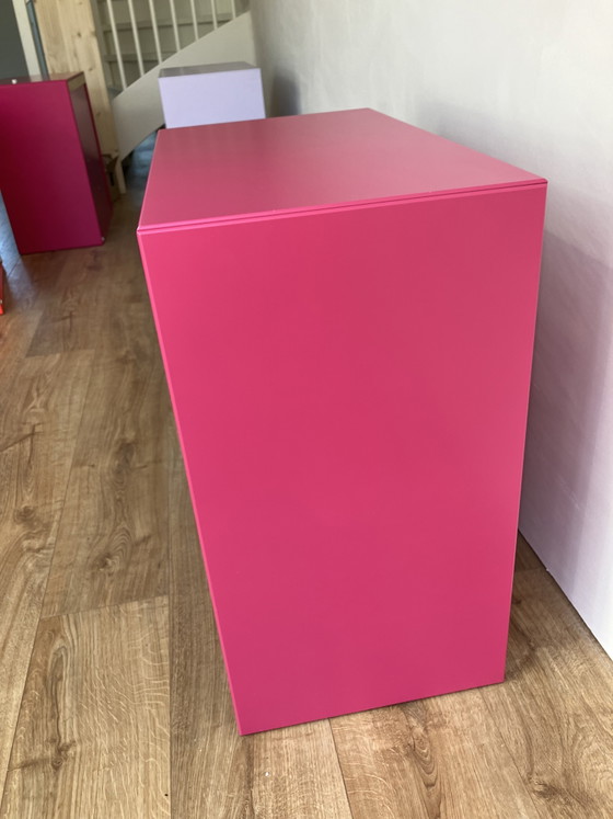 Image 1 of Armario original de Montana Furniture con puertas y sistema para colgar ropa - rosa
