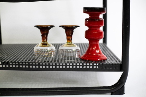 Image 1 of Stalen rekken in Bauhaus-stijl