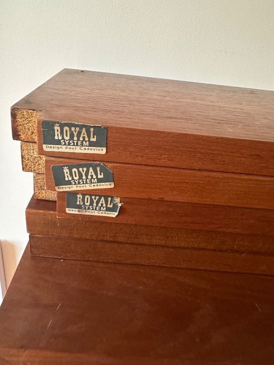 Sistema real de Poul Cadovius – Armarios de pared, Wood, Glass (photo 3 of 16)