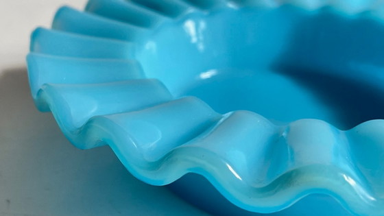 Image 1 of CENDRIER Vide-Poche Verre OPALIN Bleu VINTAGE