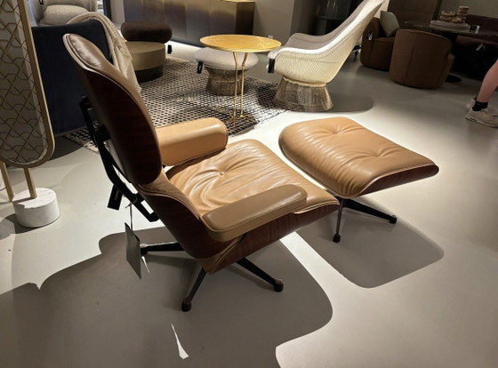 Nwe Vitra Eames Lounge Chair + Ottoman Caramel Natural Leder – Fauteuils, Aluminium, Wood (photo 4 of 8)