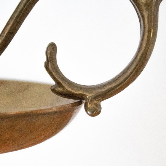 Candelabro antiguo de latón con elegante mango – Portavelas, Brass (photo 8 of 9)