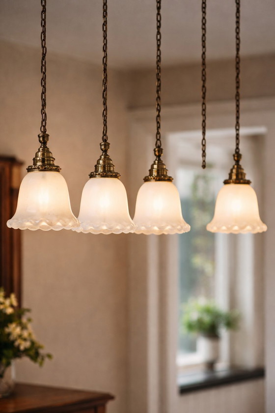 Image 1 of Opaline lampenkapjes 1900