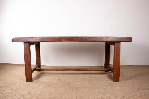 Gran mesa de comedor brutalista de madera maciza de olmo, al estilo de Olavi Hanninen, 1960.