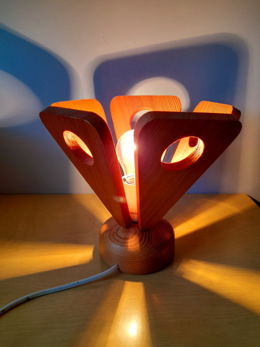 Lampe fleur scandinave en bois 1970