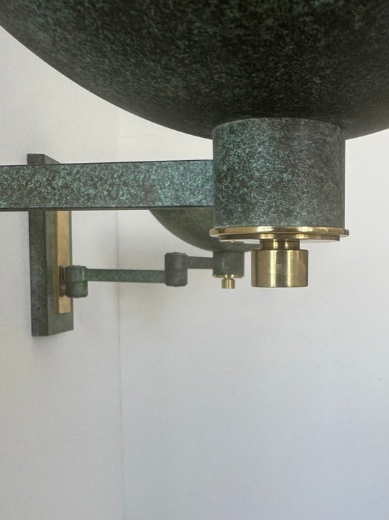 Set van twee vintage verstelbare messing wandlampen met groene bronzen patina, Frankrijk, 1970 – Brass (photo 5 of 7)