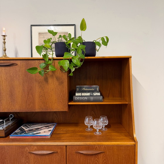 Vintage Sideboard cabinet •Austinsuite UK• – Wood (photo 4 of 15)