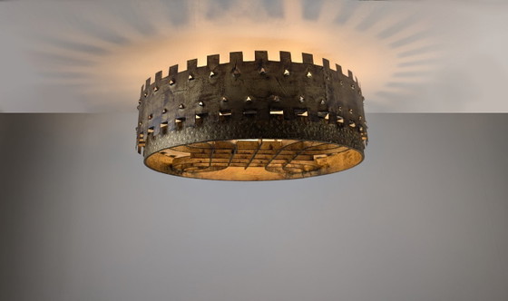 Lampada da soffitto brutalista di metà secolo in ferro battuto dorato con motivo a castello, anni '40 (photo 4 of 11)