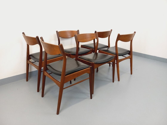 Image 1 of Set of 6 vintage Danish Scandinavian chairs by Aerthoj Jensen & Molholm in teak and skai from the 1960s