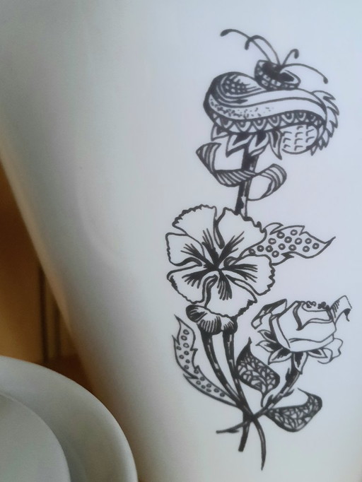 Mosa Maastricht – Vajilla “Gracia” de 39 piezas con decoración Bouquet (1960)