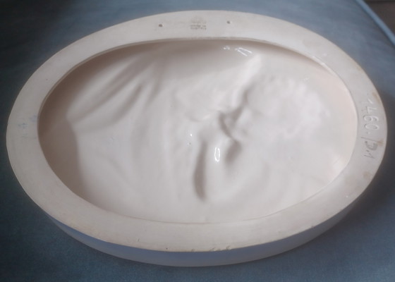 Image 1 of Placa antigua en relieve, Viena, Austria, Karl Perl, María y el Niño Jesús.