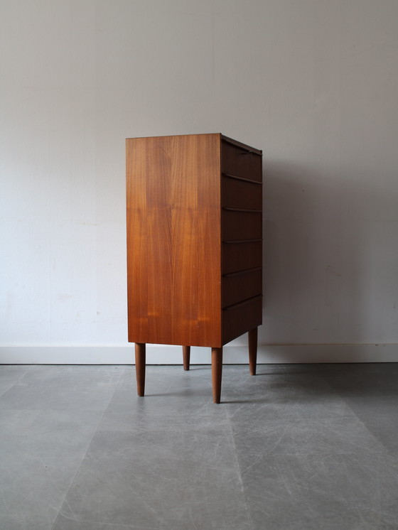 Image 1 of Vintage Deense smalle ladekast in teak 
