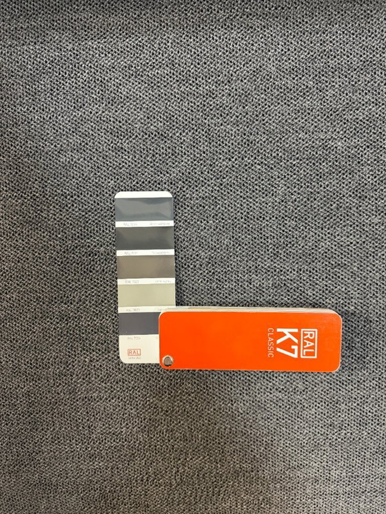 Image 1 of COR Mell Designer Sofa Couch Grau Stoff