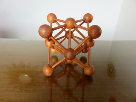 Image 1 of Scultura in legno "Atomium" dalla mostra di Bruxelles, anni '70, vintage