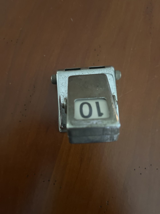 Calendrier de bureau perpétuel vintage en métal – style rétro/industriel – Pendules, Metal (photo 5 of 5)