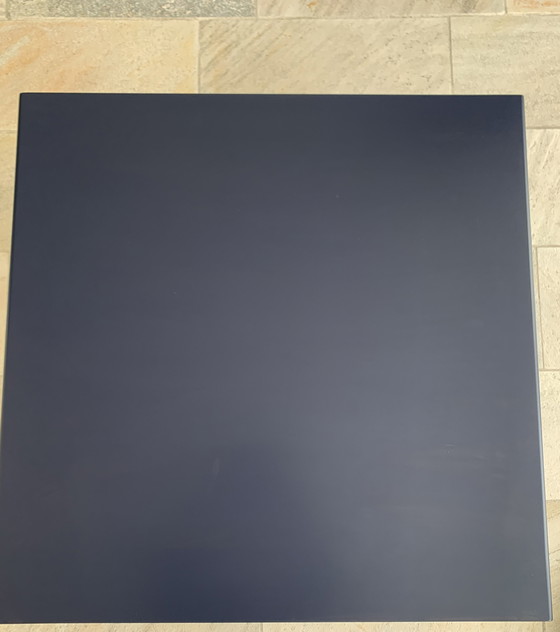 Image 1 of Leolux Aditi table de salon bleu 