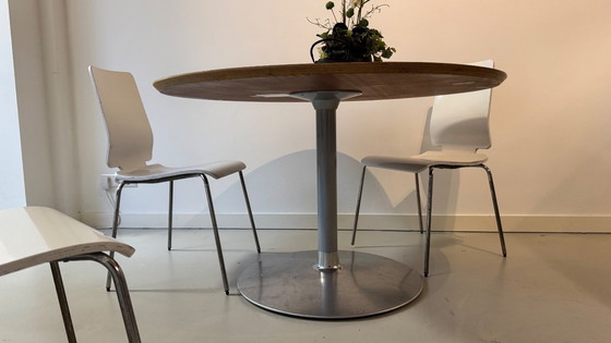 Image 1 of Artifort Circle round table 120 cm