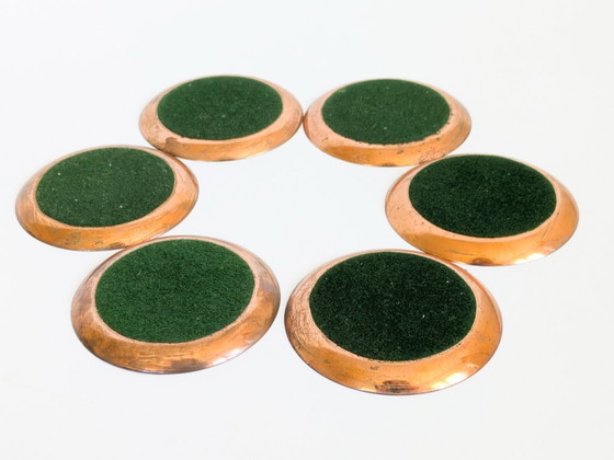 Ensemble de six sous-verres vintage en émail sur cuivre, style années 50 – Accessoires de table, Copper (photo 14 of 16)