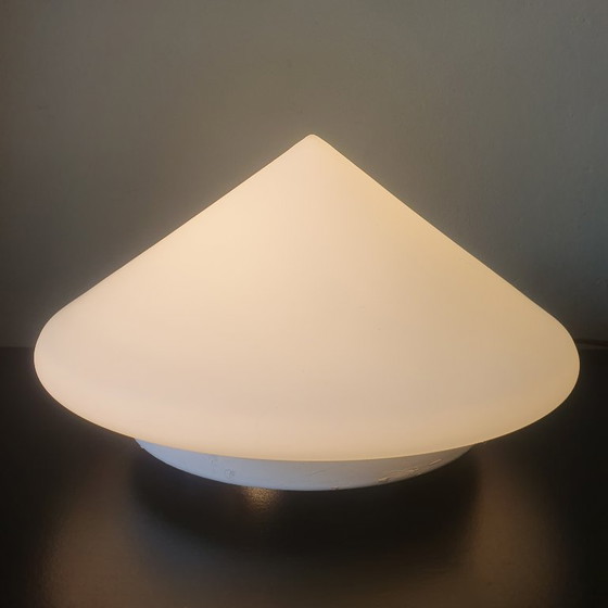 Image 1 of Grote (30 cm) Minimalistische midcentury glazen wand/plafondlamp. 