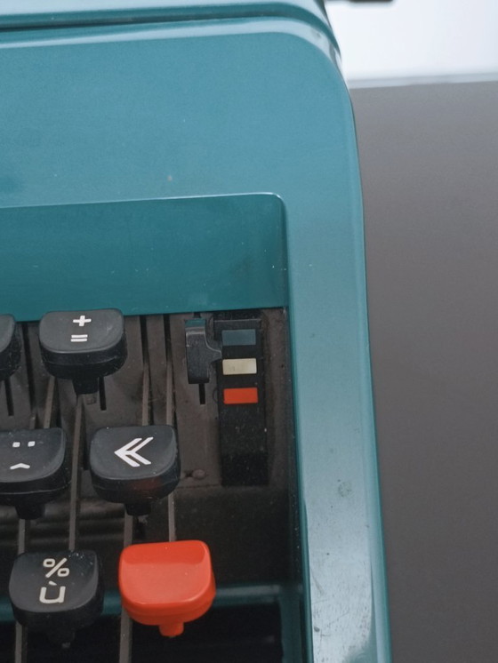 Image 1 of Macchina da scrivere Studio 45 di Ettore Sottsass per Olivetti 1967