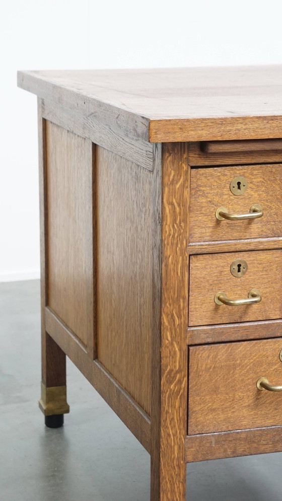 Image 1 of Antiker Art Deco Schreibtisch aus dem frühen 20. Jahrhundert aus Eichenholz im Stil der Amsterdamer Schule