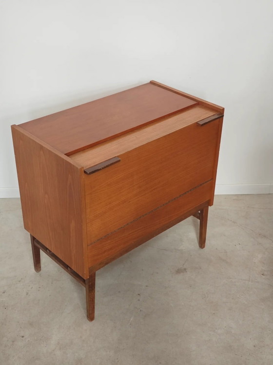 Opbergkist of minibar van Frantisek Mezulanik voor Up Zavody – Barkrukken, Wood, Mid Century Modern (photo 14 of 21)