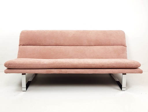 Vintage Artifort Kho Liang Le bank roze nieuw gestoffeerd 