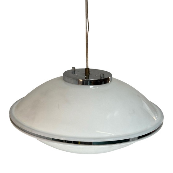 Image 1 of Lampada a sospensione modello - Acrilico bianco Design Space Age / Anni '70 italiano - Nello stile di Guzzini