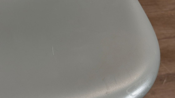 Image 1 of Vitra DSR grigio