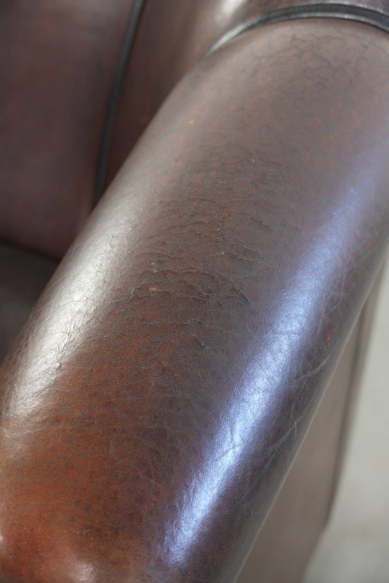 Prachtige set van een schapenleren bankstel samen met zijn bijpassende clubfauteuil met een luxe voorkomen (photo 20 of 22)