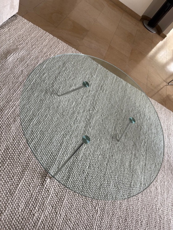 Image 1 of Mesa de centro redonda de cristal Beek Maupertuus