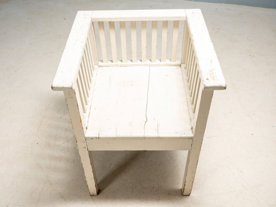 Image 1 of Fauteuil vintage en bois peint en blanc, Suède, début du XXe siècle