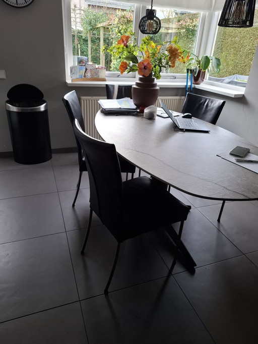 Table du Sud, table de salle à manger ovale en céramique danoise.