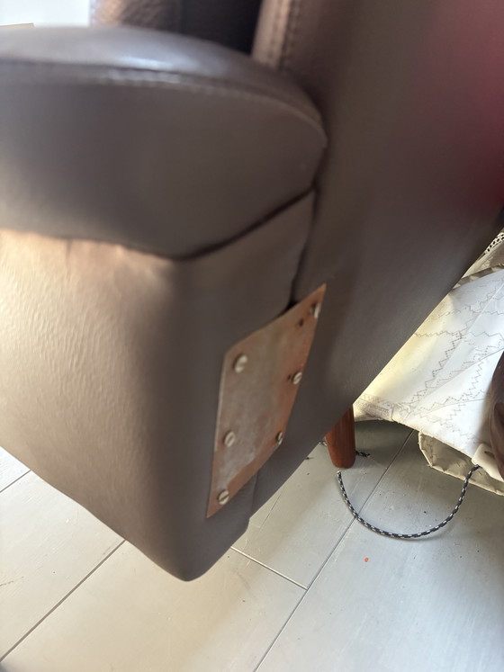 Divano di design in pelle che unisce comfort e stile ineguagliabili. – Divani 2 posti, Leather (photo 4 of 5)