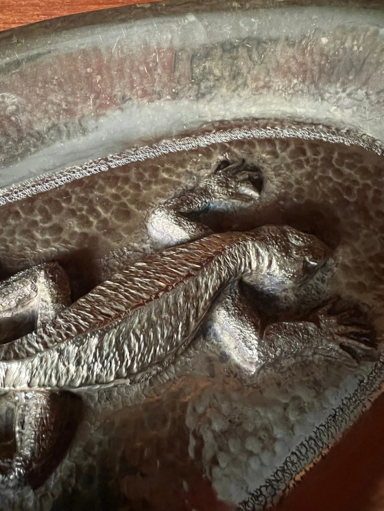 Rarity! Solid brass dish with a raised salamander. Likely an Art Deco calling card tray. Handmade. Signed (photo 6 of 8)