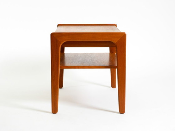 Image 1 of Table d'appoint danoise en teck avec tiroir, style milieu du XXe siècle, signée Salin Nyborg, vers 1960.