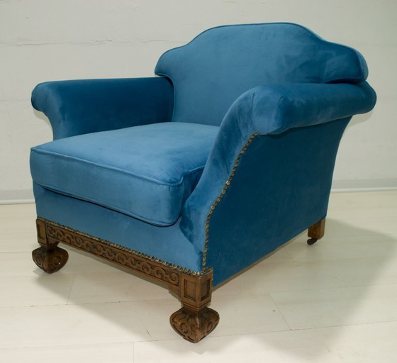 Image 1 of Paar 19e-eeuwse Neo Renaissance Eiken en Blauw Fluwelen Italiaanse Fauteuils