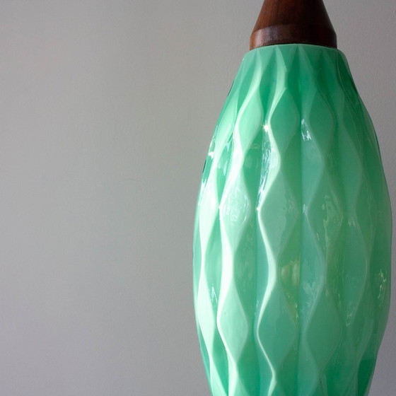 Image 1 of Suspension vintage portugaise en verre opalin turquoise des années 1960