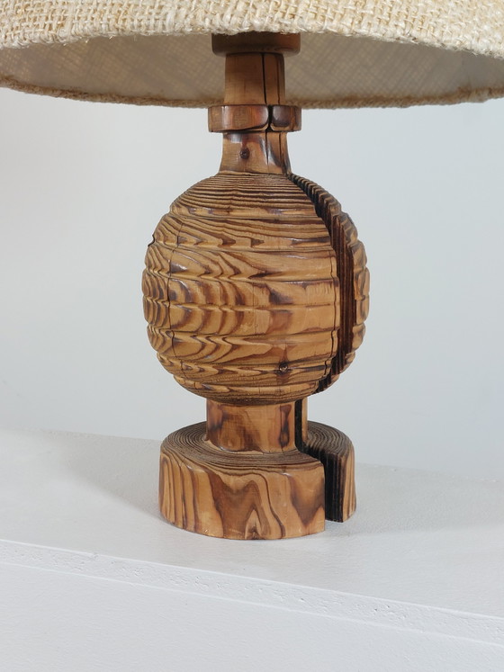 Image 1 of Zeldzame vintage tafellamp van grenenhout uit het midden van de vorige eeuw, Temde