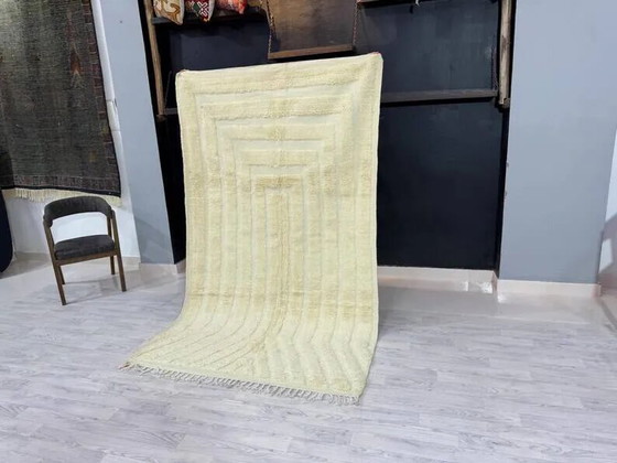 Handmade Moroccan rug 250cm x 150cm – Rugs & carpets, Wool (photo 2 of 8)