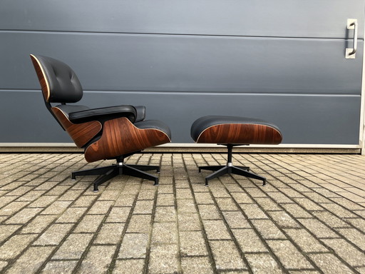 Herman Miller Eames lounge chair + Ottoman Santos Rosewood New condition!!