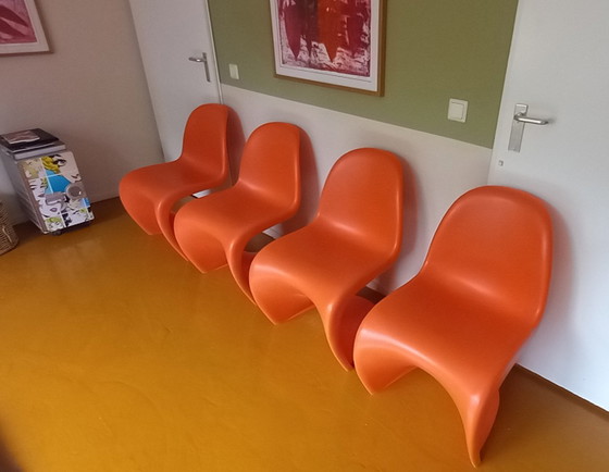4x Vitra Verner Panton Stoelen – Eetkamerstoelen, Plastic (photo 5 of 12)