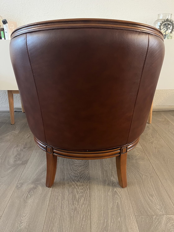 Image 1 of Fauteuil Tonneau d'Époque design Art Déco