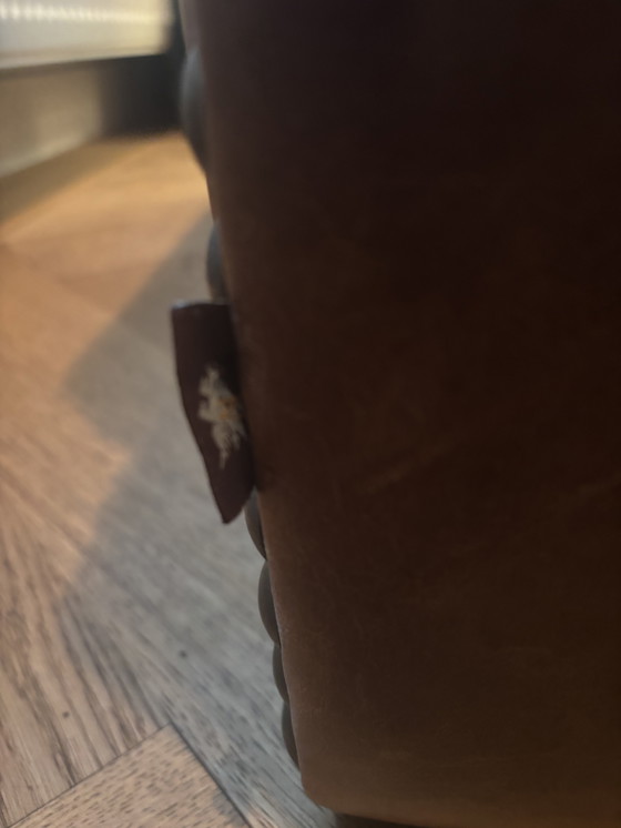 Image 1 of Set van twee leren fauteuils Ascension Latorre