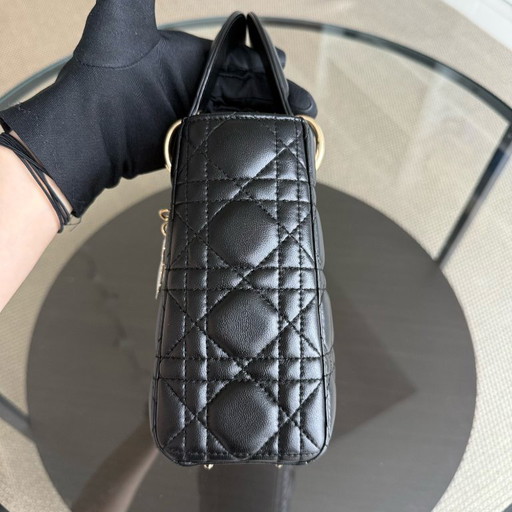 DIOR LADY SMALL - CANNAGE LAMMLEDER SCHWARZ GOLDENE BESCHLÄGE