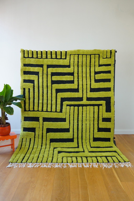 Handwoven Green-Black Wool Rug with Geometric Pattern - 100% Natural Wool from Tunisia