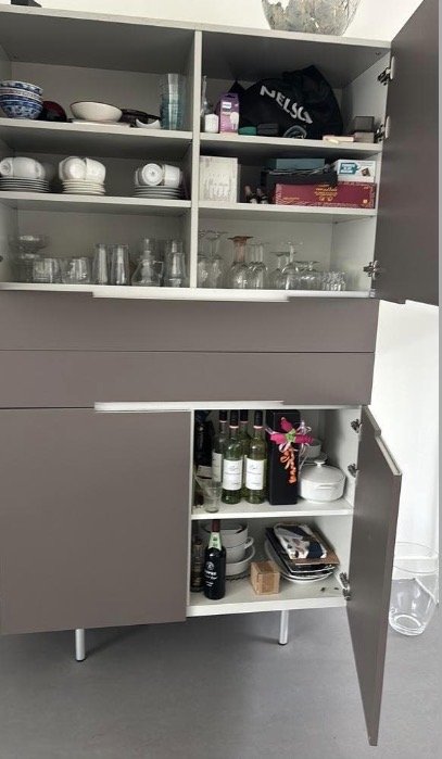 Image 1 of Cabinet Castelijn