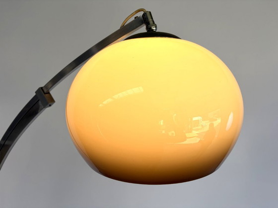 Lagre ausziehbare Bogen Stehleuchte, 70er Jahre – Stehleuchten, Glas, Chrom (photo 9 of 14)