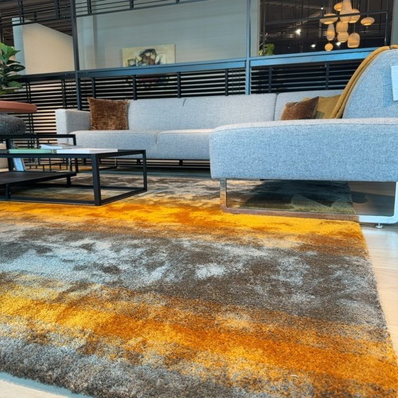 Image 1 of CS Rugs Metropolis rug - 325x350